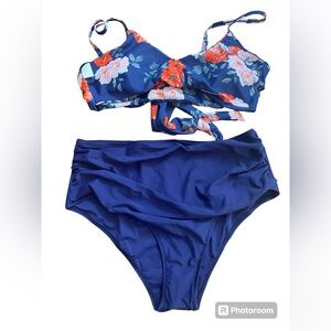 Two Piece sz L bathing suit